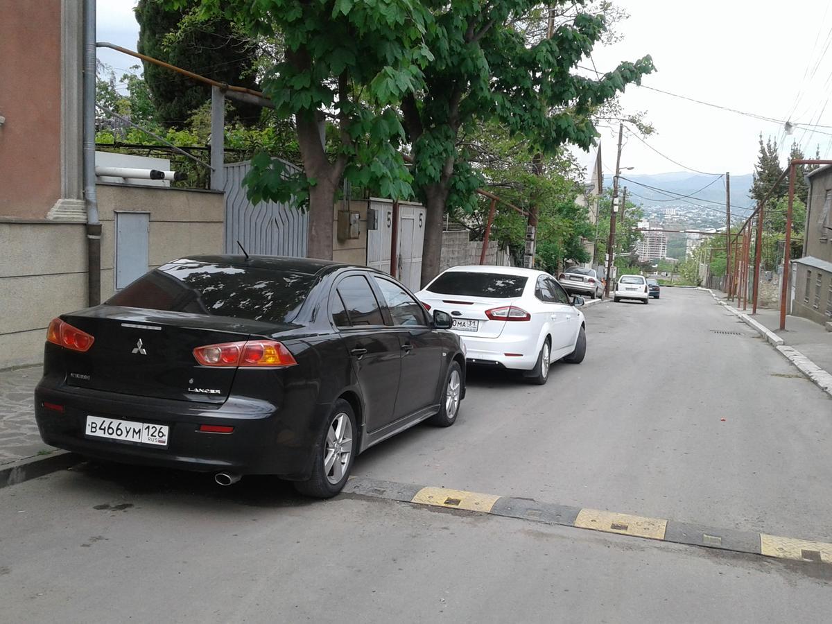 Guest House Edem Tbiliszi Kültér fotó